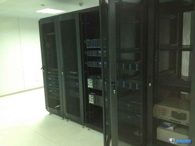聊城职业学院ESX-SERVER的存储LUN错误合并虚拟机数据恢复